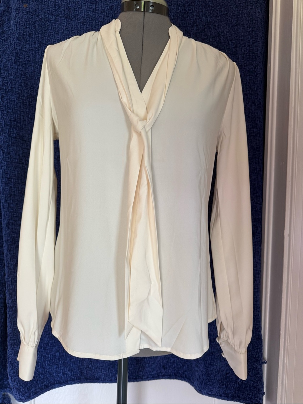 Express ivory silky blouse with removable tie